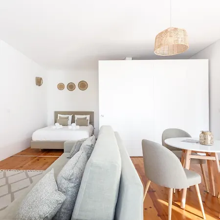 M Apartment *