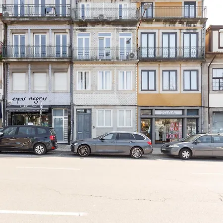 Apartment M *