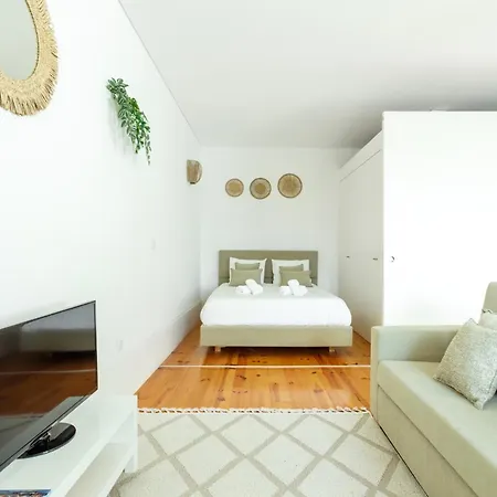 Apartment M *